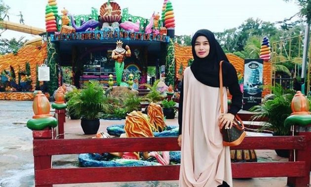 caribbean island waterpark balikpapan, Lokasi Dimana , Daya Tarik, Membawa Anak, Kedalaman Beragam, Harga Tiket Masuk