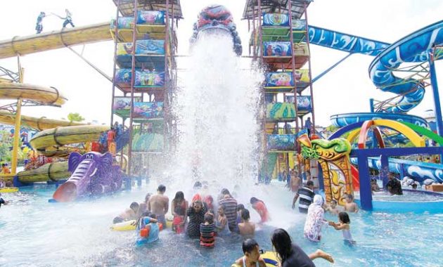 caribbean island waterpark balikpapan, Lokasi Dimana , Daya Tarik, Membawa Anak, Kedalaman Beragam, Harga Tiket Masuk