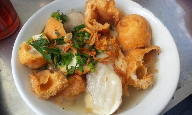 Cicipi Nikmatnya 10 Rekomendasi Kuliner Bakso Terpopuler Viral di Kota Bandung Yang Harganya Murah