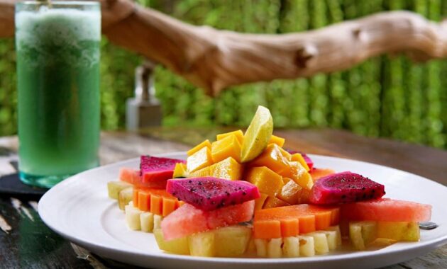 clear cafe ubud, tempat nongkrong asik di bali