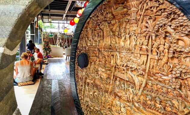 clear cafe ubud, tempat nongkrong asik di bali