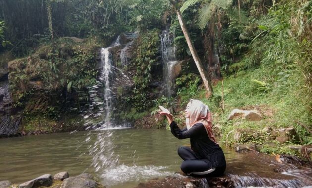 curug cihurang yang cocok untuk short escape di bogor, Harga Tiket Masuk, Jalan Menuju Lokasi, Fasilitas, Aktivitas di Curug Cihurang, Pesona Curug Cihurang