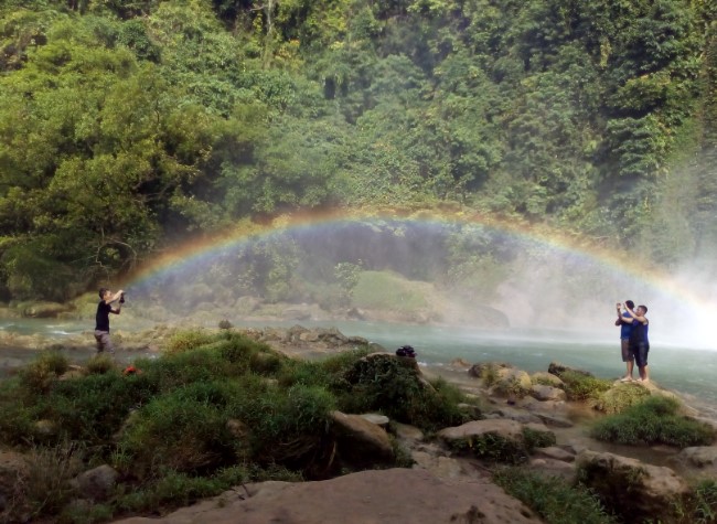 curug cikaso, curug cikaso jawa barat, curug cikaso sukabumi, harga tiket curug cikaso, lokasi curug cikaso, objek wisata alam curug cikaso, objek wisata curug cikaso, perjalanan ke curug cikaso, rute curug cikaso, tiket masuk curug cikaso, wisata alam curug cikaso, curug cikaso sukabumi: harga tiket, daya tarik, aktivitas seru dll