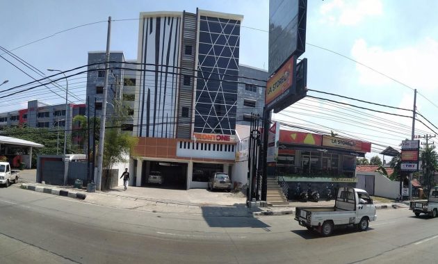 daftar harga kamar dan review front one inn, akomodasi murah dengan nuansa musik di kota semarang
