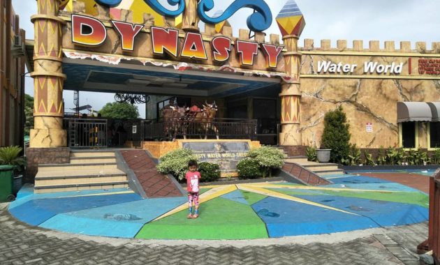 dynasty water world gresik, Tempat Hiburan, Bermain Disini, Bentuk Angka 8, Rute Menuju Lokasi , Harga Tiket Masuk