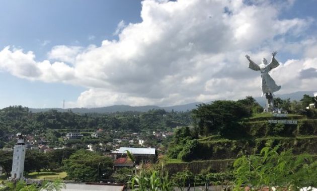 eloknya destinasi patung yesus, wisata di tanah sulawesi