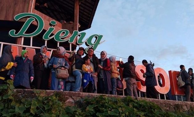gardu pandang tieng, melihat terbit dan terbenamnya sang mentari