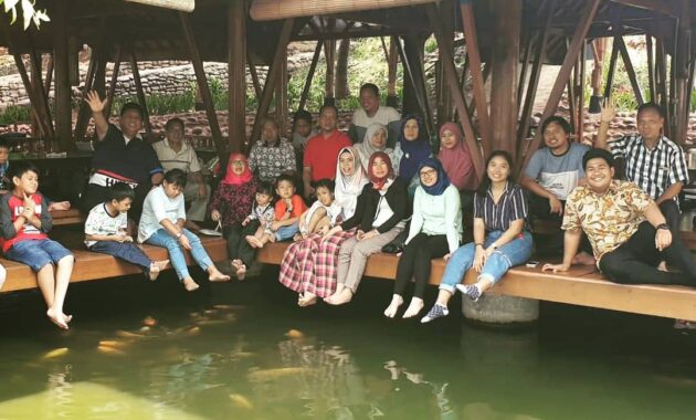gubug udang situ cibubur, restoran dengan suasana pedesaan, Daftar Harga Menu, Daftar Harga Minuman, Jalan Menuju Lokasi, Fasilitas, Review Gubug Udang 