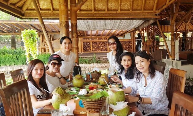 gubug udang situ cibubur, restoran dengan suasana pedesaan, Daftar Harga Menu, Daftar Harga Minuman, Jalan Menuju Lokasi, Fasilitas, Review Gubug Udang 