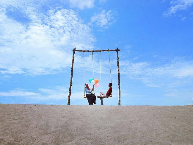aktvitas seru di gumuk pasir parangkusumo, gumuk pasir parangkusumo, harga tiket masuk gumuk pasir parangkusumo, hotal dekat gumuk pasir parangkusumo, jam operasional gumuk pasir parangkusumo, kuliner di gumuk pasir parangkusumo, liburan ke gumuk pasir parangkusumo, lokasi gumuk pasir parangkusumo, objek foto gumuk pasir parangkusumo, rute gumuk pasir parangkusumo, gumuk pasir parangkusumo: rute lokasi, harga tiket, fasilitas, daya tarik dll