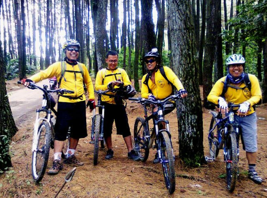 gunung pancar sentul : tiket, fasilitas, wahana, camping
