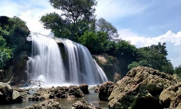 harga tiket masuk air terjun toroan madura, Pulau Garam, Hutan Kera Nepa, Rute Menuju Lokasi, Pesona Air Terjun , Asal Usul Lokasi