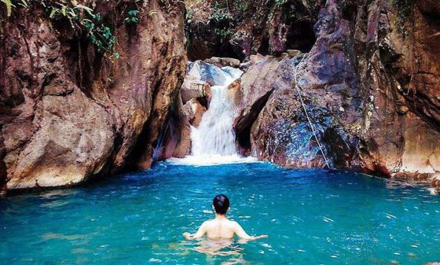 indahnya curug leuwi hejo