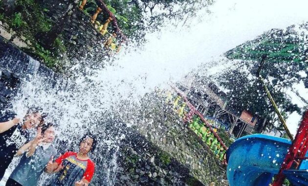 indahnya curug luhur bogor di kaki gunung salak
