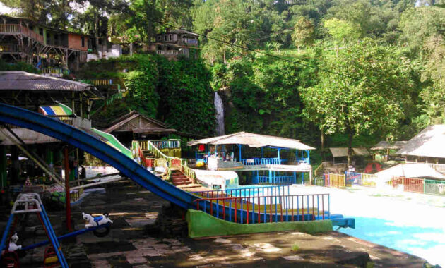 indahnya curug luhur bogor di kaki gunung salak