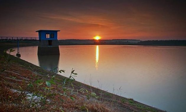 indahnya menikmati sore hari di waduk dawuhan madiun, Waduk di Madiun, Daya Tarik , Hunting Foto, Memakan Korban, Rute Jalan