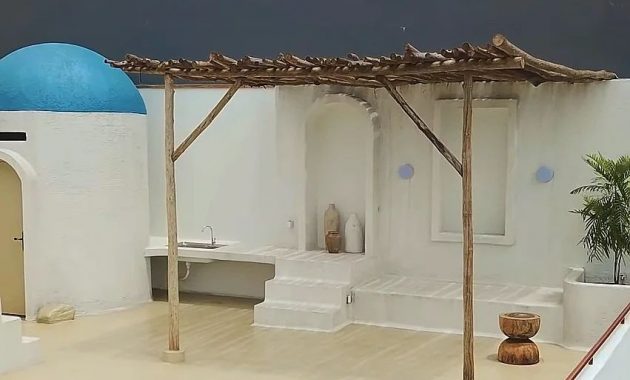 ingin menginap di villa nuansa santorini? casa miranda bandung bisa buat staycation bareng keluarga