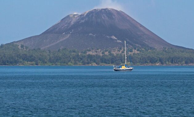 ini dia 10 daftar pilihan gunung cantik daerah banten yang bisa didaki para pecinta alam