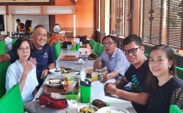 ini dia 10 rekomendasi tempat makan kekinian di wilayah samarinda yang enak dan murah