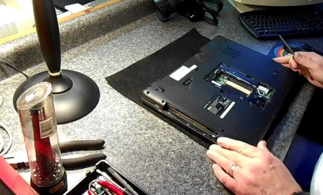 ini dia beberapa tempat yang menyediakan jasa service laptop di serang, kamu wajib tahu, 1. Semesta Comp, 2. Yude CE&amp;C, 3. RD Center, 4. PM Laptop Service, 5. BSC Laptop &amp; Computer