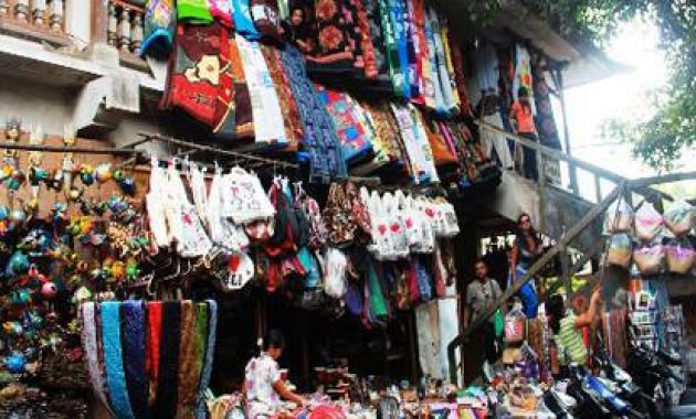 ini dia wajah baru pasar badung pasca kebakaran beberapa waktu lalu, Harga Tiket Masuk, Jalan Menuju Lokasi, Fasilitas, Sekilas Pasar Badung, Daya Tarik 