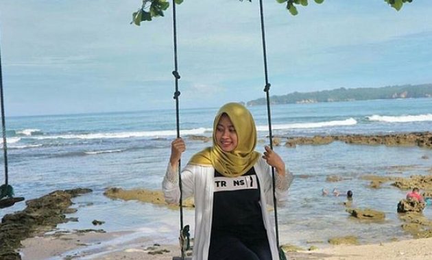 inilah 9 alasan mengapa pantai sawarna wajib dikunjungi