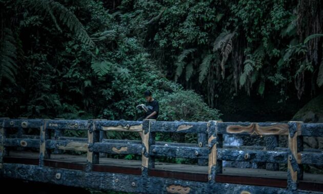 intip keunikan coban trisula, air terjun hits di kalangan pendaki semeru, Harga Tiket Masuk, Jalan Menuju Lokasi, Fasilitas, Sekilas Coban Trisula, Pesona Coban Trisula