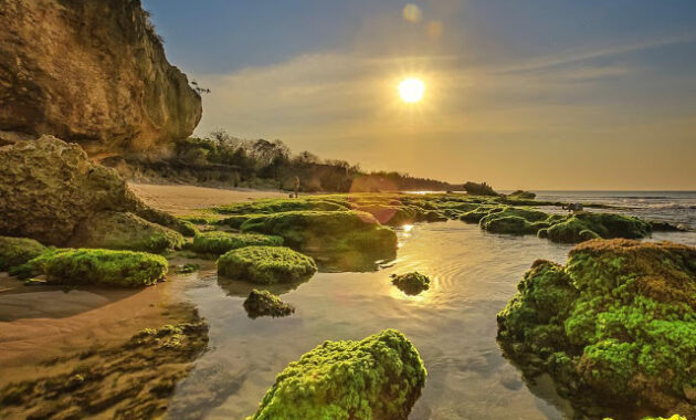 jacuzzi alami di pantai tegal wangi, jadi magnet pengguna instagram, Masih Asing, Kelebihan Objek Ini, Pantai Pasir Putih, Lokasi Google Map, Harga Tiket Masuk