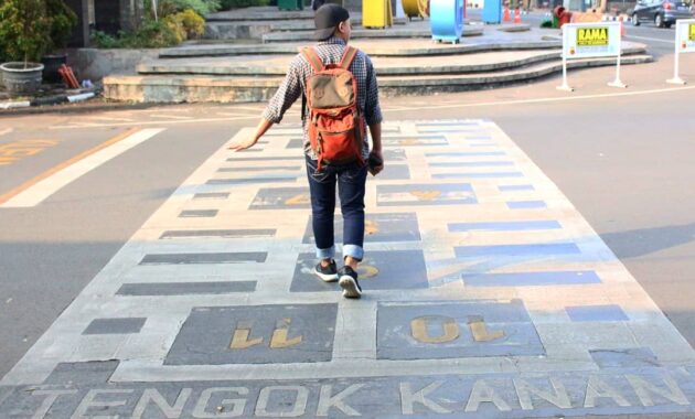 jalan braga kota bandung bagus saat malam hari, Sejarah Jalan Braga, Keunikan, Wisata Kuliner, Hotal Terdekat, Oleh Oleh Khas Bandung