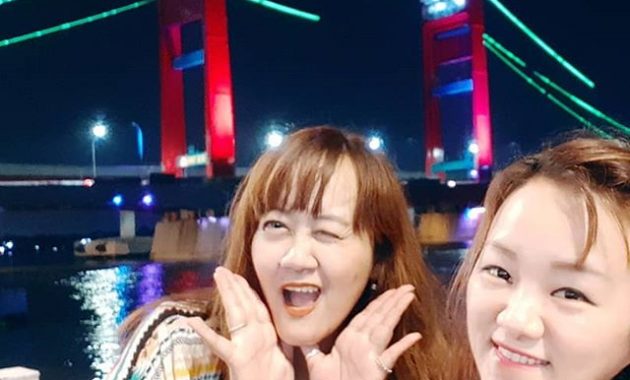 jembatan ampera malam hari