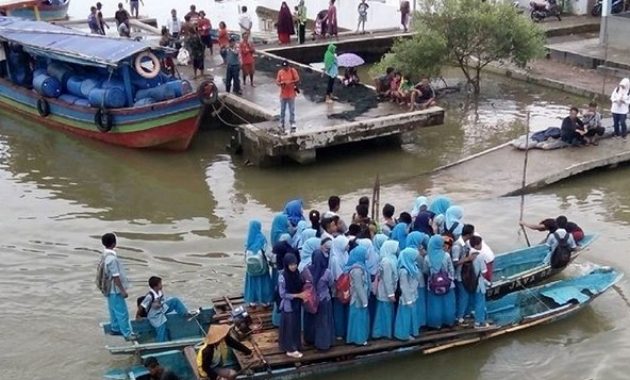 kampung laut cilacap, tempat yang penuh edukasi di segara anakan