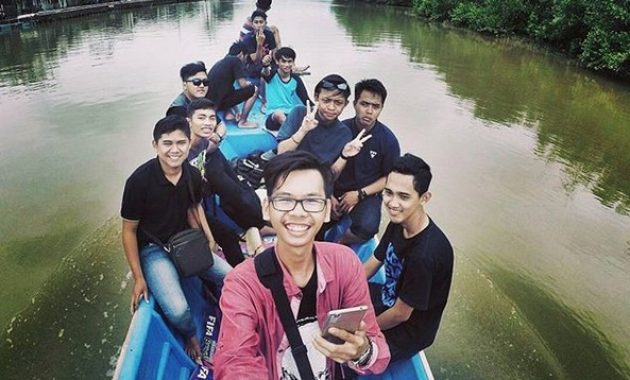 kampung laut cilacap, tempat yang penuh edukasi di segara anakan