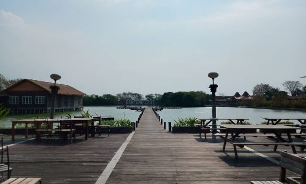 kampung laut semarang: restoran apung paling pas untuk family time, Daftar Harga Menu, Daftar Harga Minuman, Jalan Menuju Lokasi, Fasilitas, Daya Tarik Kampung Laut