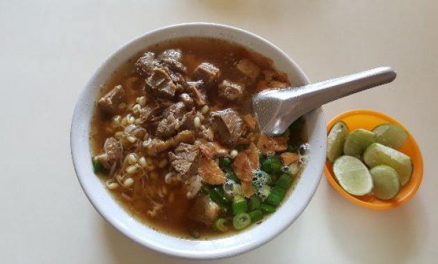 kamu pecinta kuliner? sudah pernah coba soto enak di bandung ini belum?