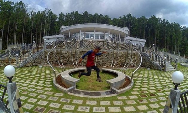 kebun raya baturaden, Sejarah Singkat, Koleksi Kebun , Kerusakan, Lokasi Dimana, Harga Tiket Masuk