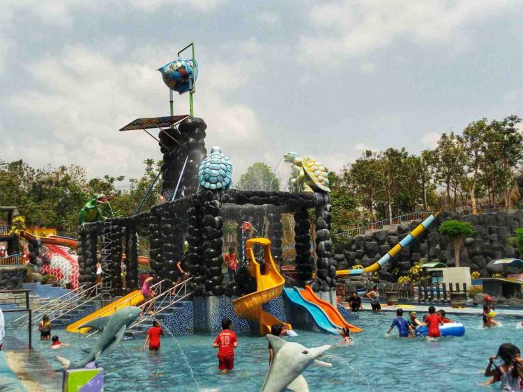 alamat kediri waterpark, fasiltias, harga tiket kediri waterpark, kediri waterpark, kegiatan seru kediri waterpark, kolam kediri waterpark, lokasi kediri waterpark, permainan kediri waterpark, tiket kediri waterpark, tiket masuk kediri waterpark, wahana kediri waterpark, kediri waterpark, harga tiket, wahana, aktivitas seru, fasilitas dll