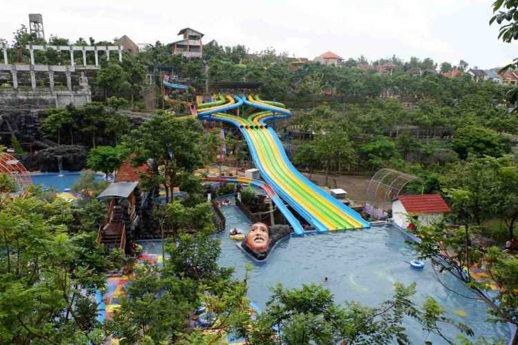 alamat kediri waterpark, fasiltias, harga tiket kediri waterpark, kediri waterpark, kegiatan seru kediri waterpark, kolam kediri waterpark, lokasi kediri waterpark, permainan kediri waterpark, tiket kediri waterpark, tiket masuk kediri waterpark, wahana kediri waterpark, kediri waterpark, harga tiket, wahana, aktivitas seru, fasilitas dll