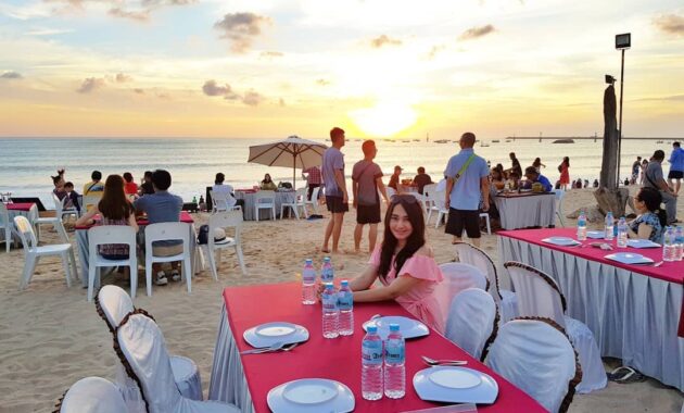 keindahan pantai jimbaran bali, Harga Tiket Masuk, Pulau Dewata, Keunggulan Pantai ini, Keindahan dan Potensi, Rute Menuju Lokasi