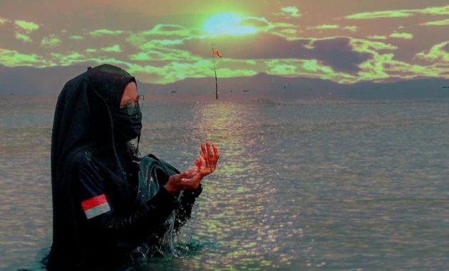 Keindahan Pantai Labuhan Gresik