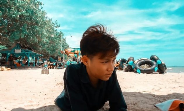keindahan pantai labuhan gresik, Hampir Mirip, Pesona Keindahan, Bentuk Memanjang, Aktifitas Lain, Lokasi Dimana