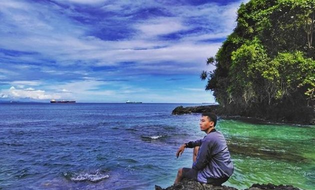 keramat tetapi indah! pantai karang pandan cilacap, surga kecil di pulau kematian