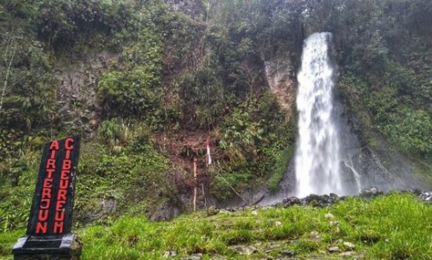 ketinggian curug cibeureum