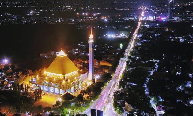 Keunikan Masjid Agung Gresik