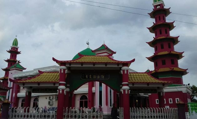 keunikan masjid cheng ho palembang, Sejarah Masjid , Punya Dua Menara, Arsitektur Multikultural, Fungsi Masjid , Penginapan Terdekat