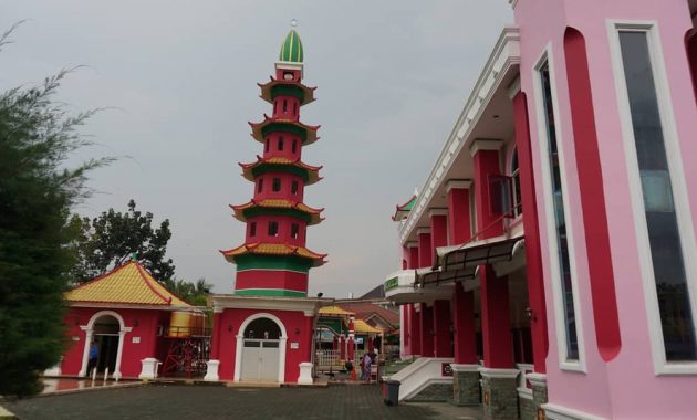 keunikan masjid cheng ho palembang, Sejarah Masjid , Punya Dua Menara, Arsitektur Multikultural, Fungsi Masjid , Penginapan Terdekat