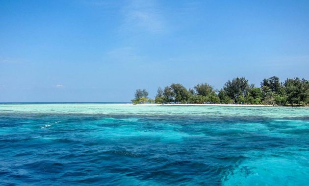 liburan ala backpacker ke karimunjawa, hemat dan seru! simak 10 tips berikut ini