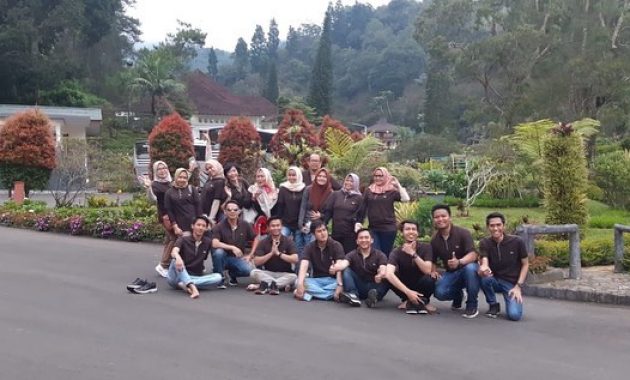 liburan di lembah hijau puncak ciloto