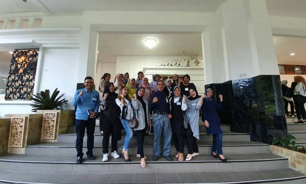 liburan di lembah hijau puncak ciloto