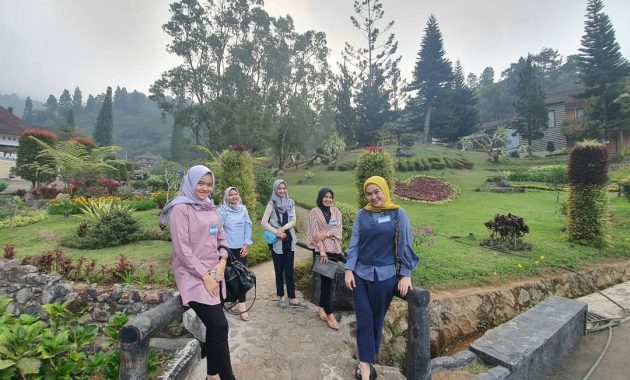 liburan di lembah hijau puncak ciloto