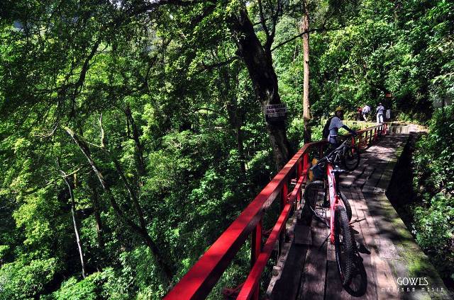 cara menuju curug lawe, curug lawe, curug lawe semarang, curug lawe ungaran, harga tiket masuk ke curug lawe, keindahan curug lawe, liburan ke curug lawe jalan menuju curug lawe, lokasi curug lawe, peta lokasi curug lawe, liburan seru ke objek wisata curug lawe semarang jawa tengah